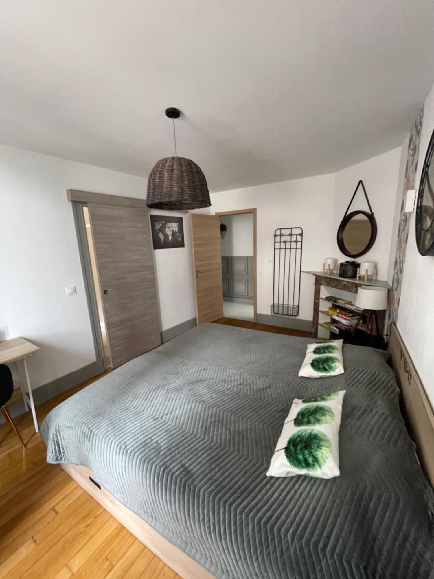 Appartement Moderne Centre Ville, 5 Personnes, 65 M2 Semur-en-Auxois Exterior photo